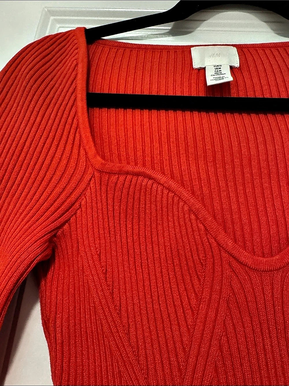 H&M Ribbed Scoop Neck Sweater Red Medium Like New - Picture 4 of 8